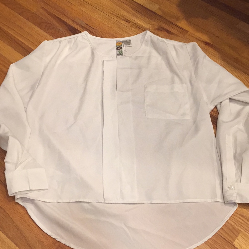 New white high low blouse